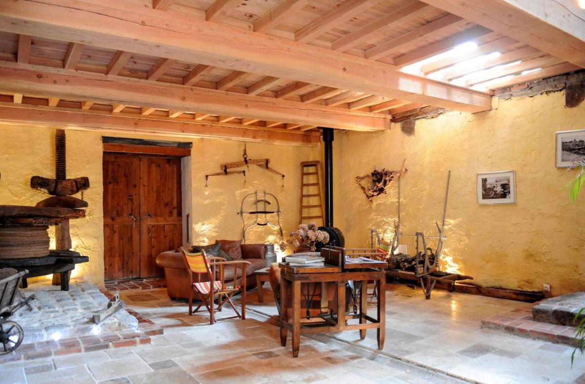 Hotel Le Moulin De Chamambard Saint-Denis-les-Bourg Esterno foto